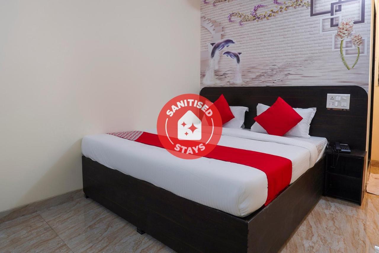 Oyo Flagship 68474 Hotel Viraj Pune Exterior photo